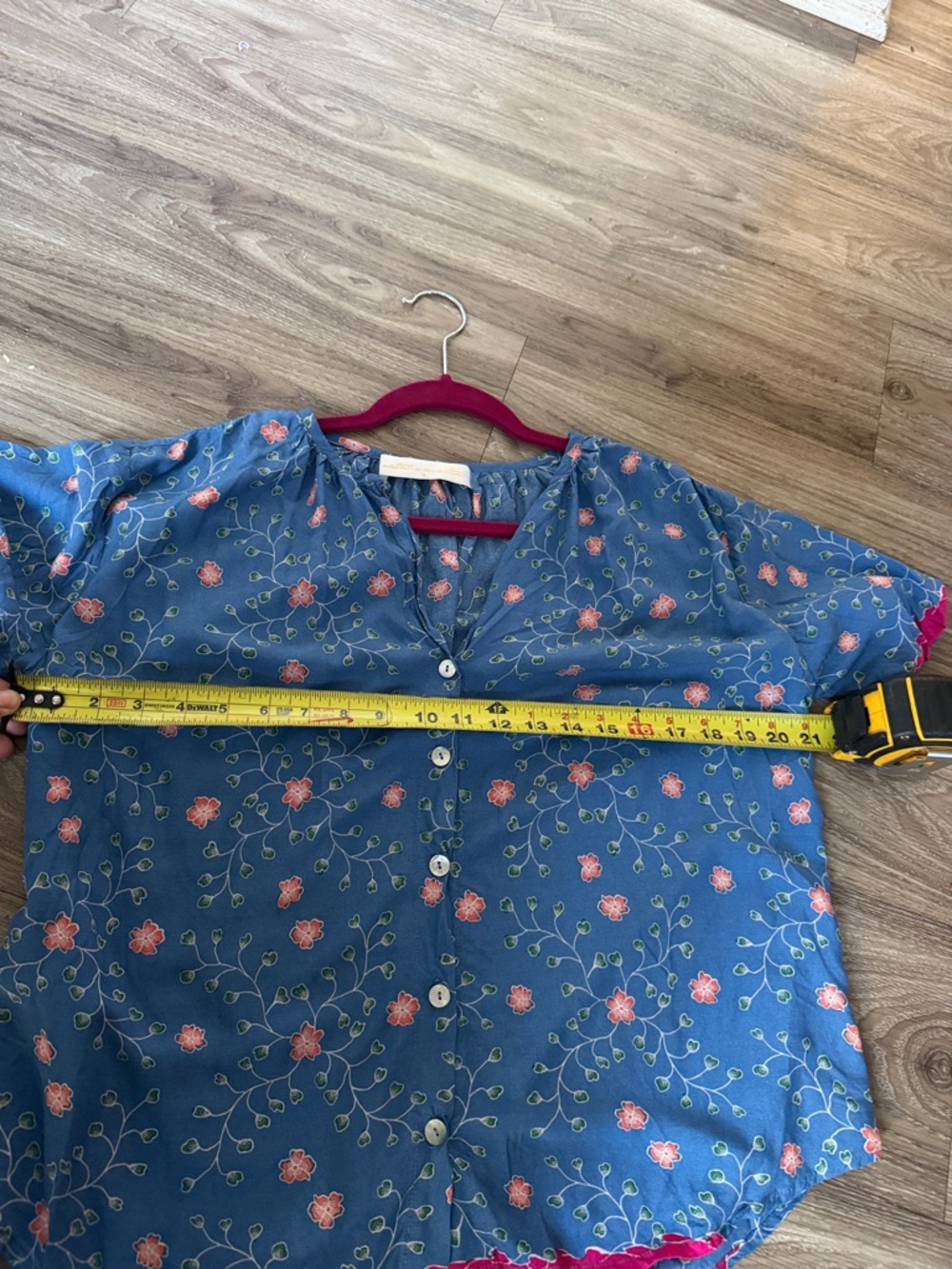 Natalie Martin Blue Floral Button-Front Women's Top Size: S - Picture 11 of 12